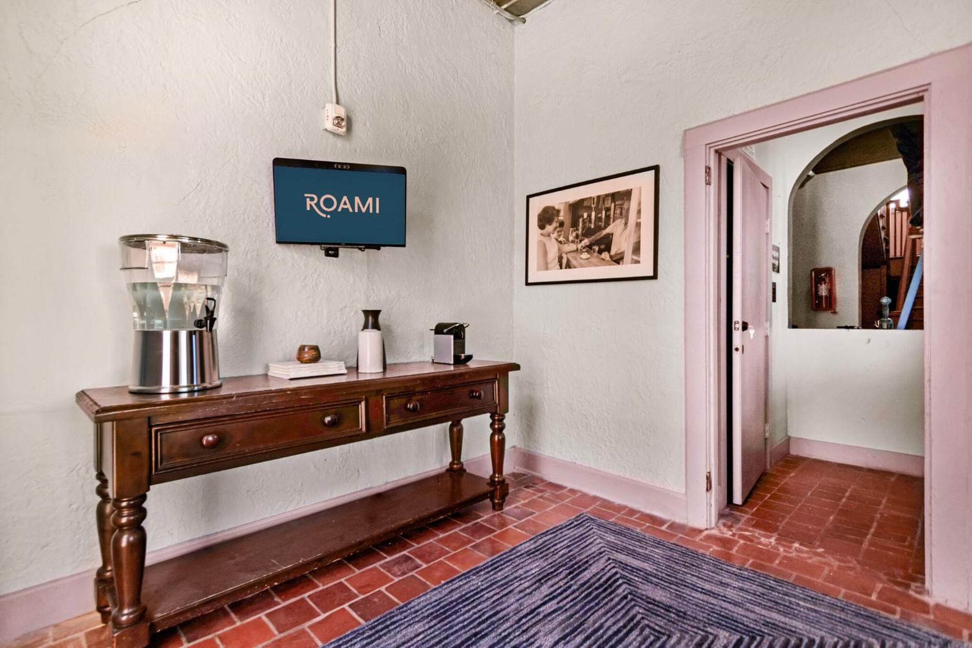 Roami At Tower Hotel - Calle Ocho Miami Eksteriør bilde